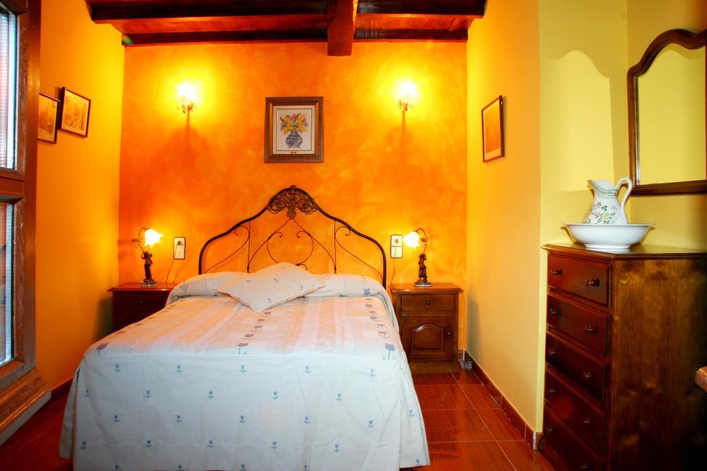 Casas Rurales Prieto Кортес Номер фото